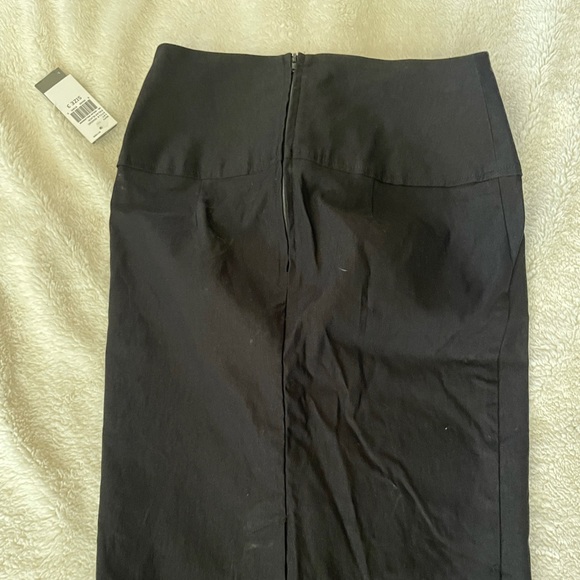 Skirt - Picture 2 of 2